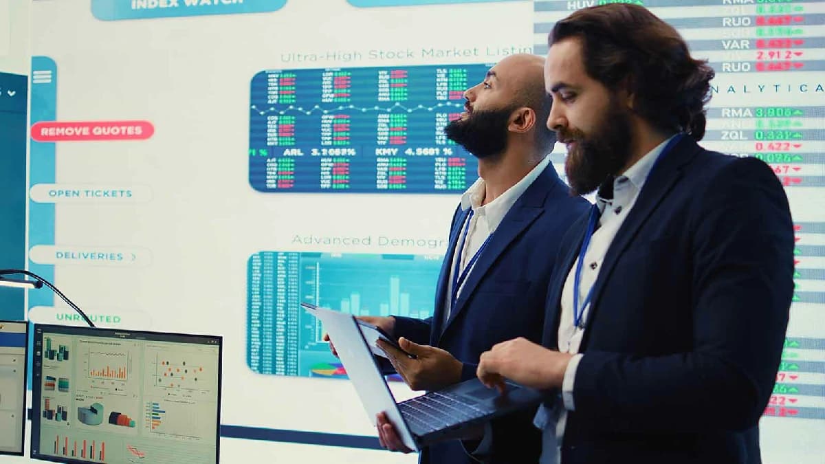 Lead with Data: High-Impact Business Intelligence for Finance Leaders in 2026