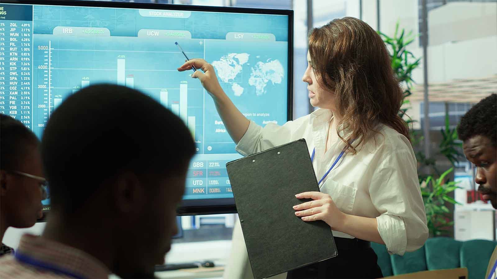 The Complete Guide to AI and Digital Transformation Training Courses for Global Enterprises in 2026