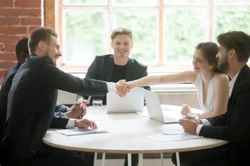 Service Level Agreement (SLA): Metrics, Template and Practical Example