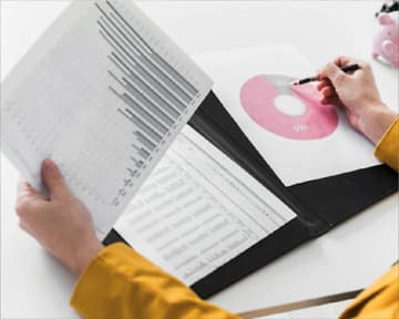Crafting Annual Reports and Financial Statements