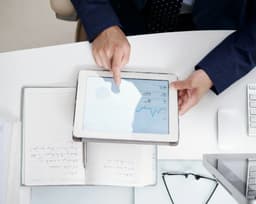 Active Portfolio Management and Asset Allocation Strategies