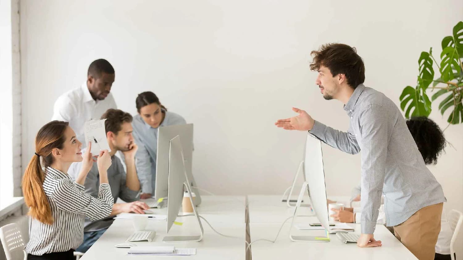 Managing High-Risk Situations: Conflict Resolution for Frontline Service Teams
